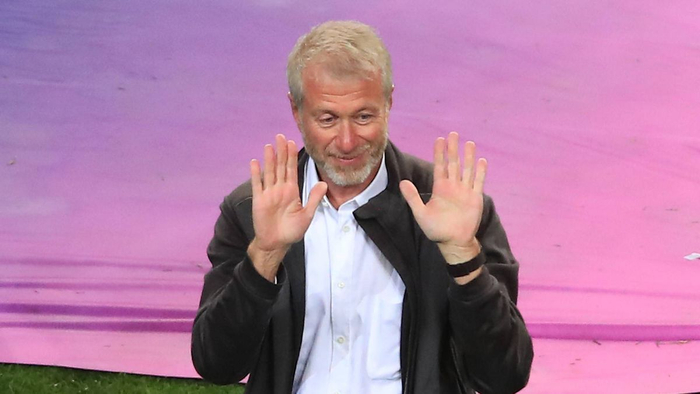 切尔西遭英超重罚：1075万英镑罚款与转会禁令引