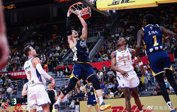 广东男篮22分大胜新疆，杜锋不骂人成关键转折点