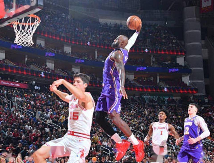 湖人双杀火箭詹姆斯创60年历史纪录