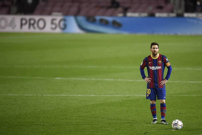 皇马vs巴萨21世纪最佳阵容对决：硬仗型全明星