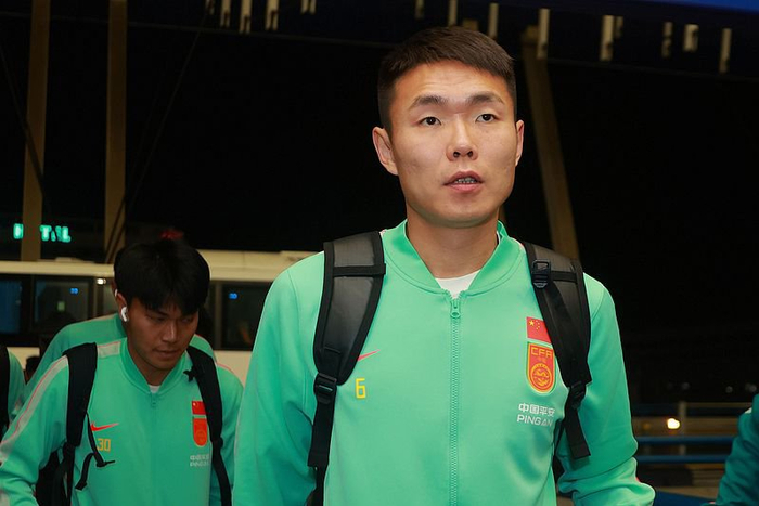 邵佳一率国足备战库拉索赛 技战术磨合成关键