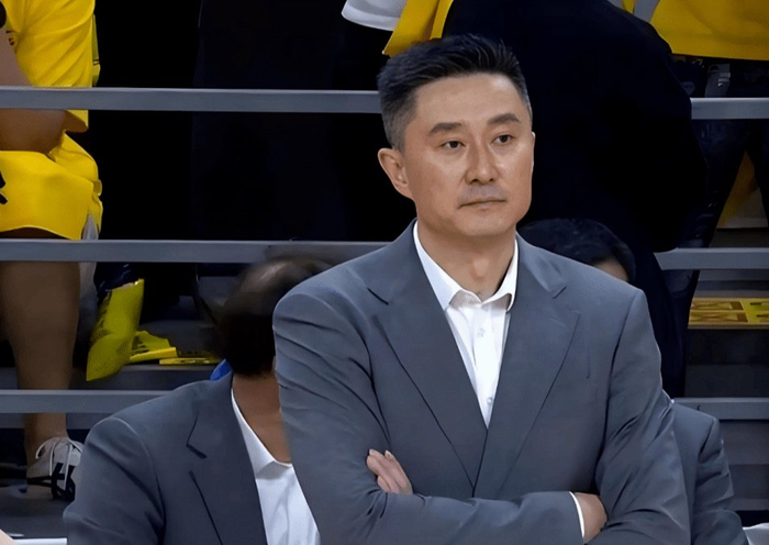国乒女团两连胜锁定小组头名 男团首败引关注